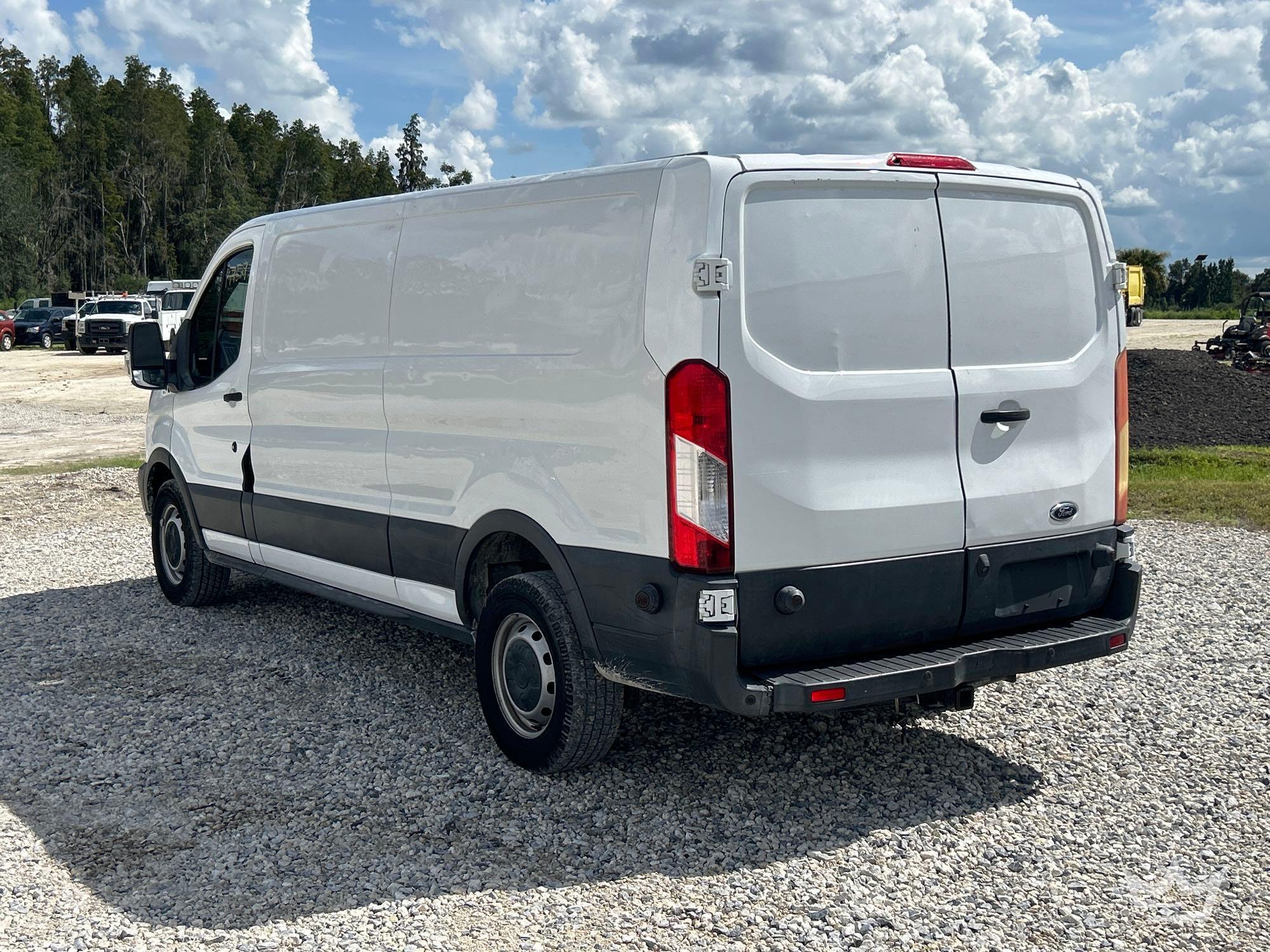 250 Ford TRANSIT