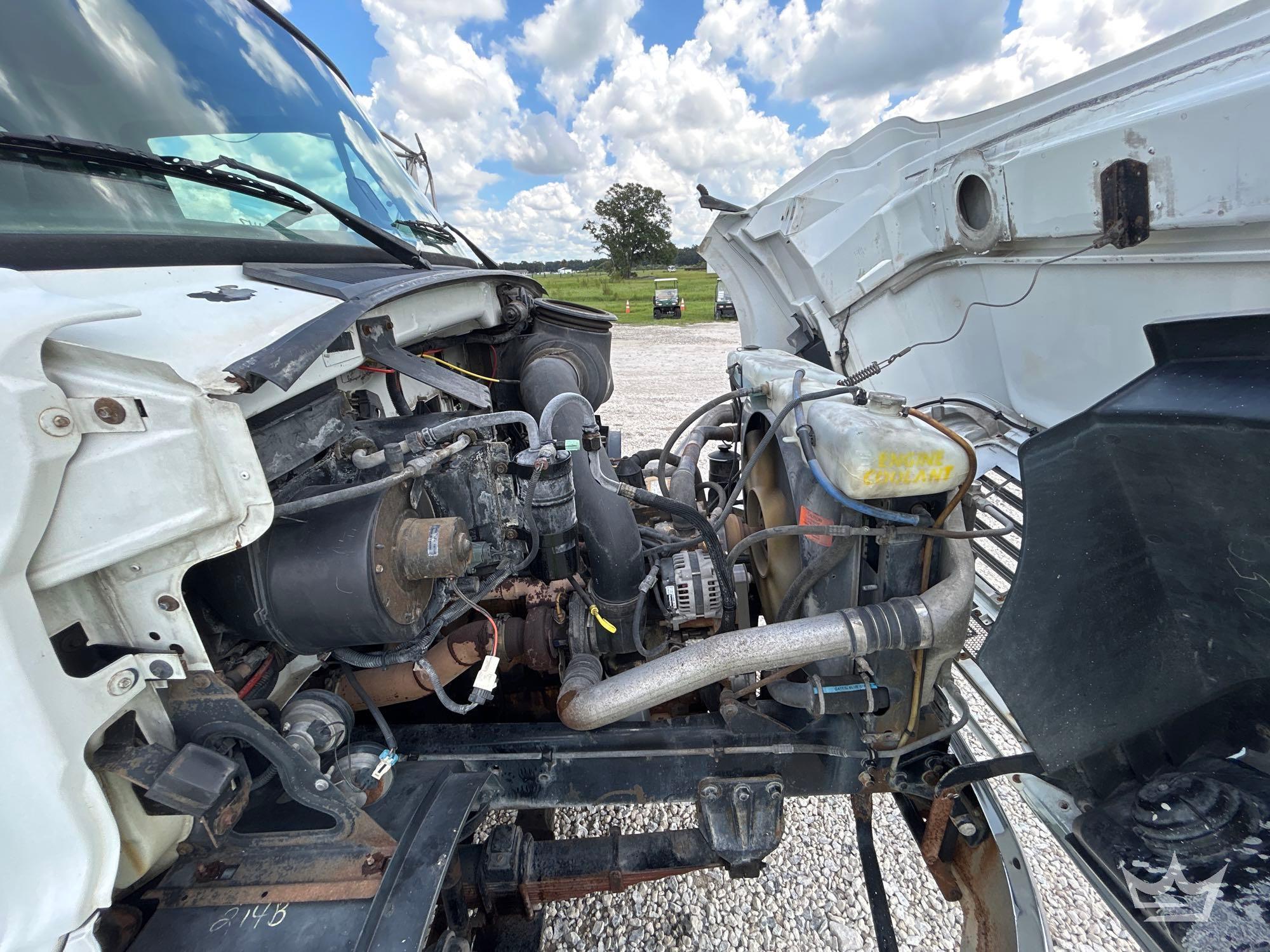2004 Sterling L8500