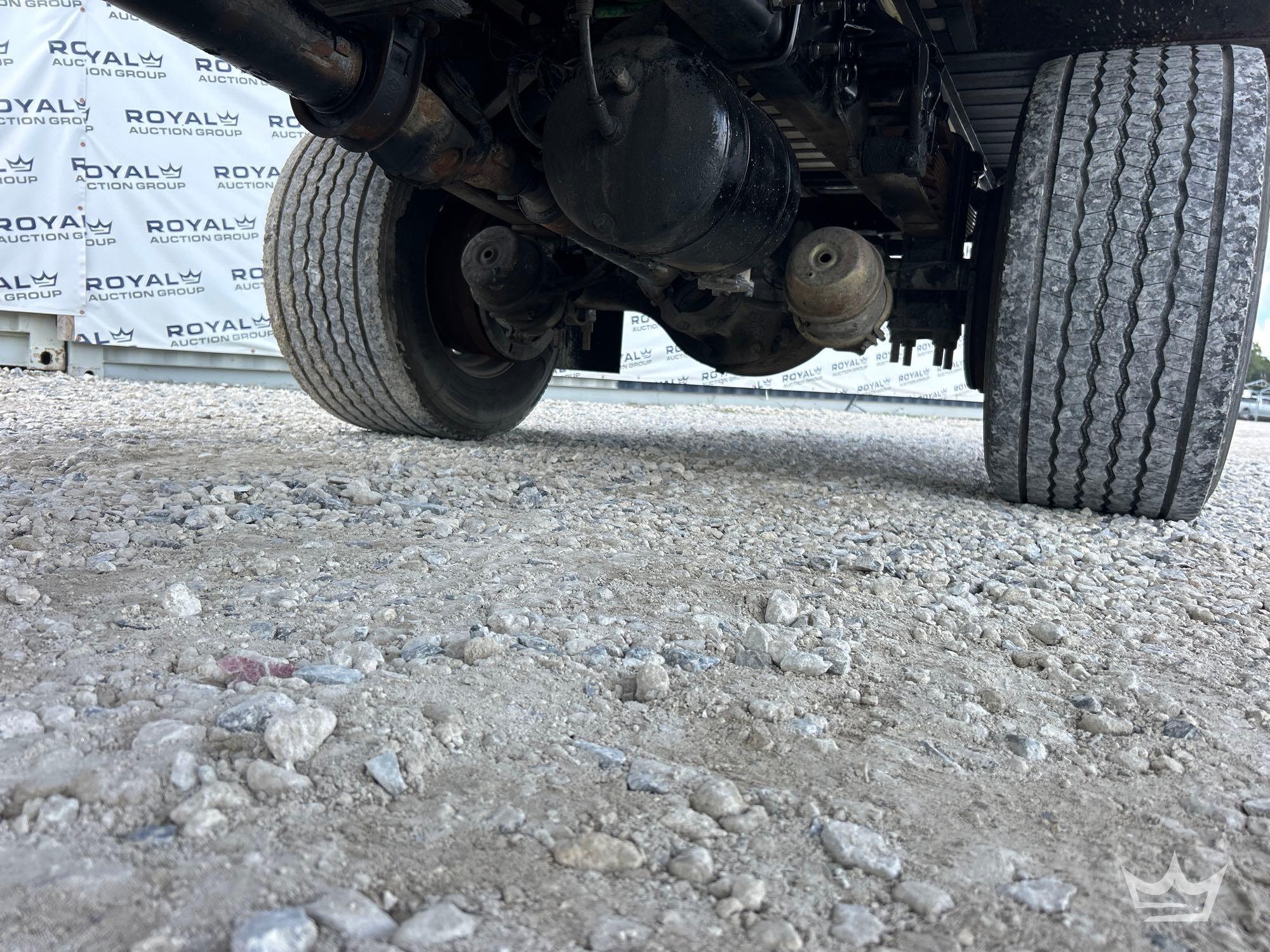 2004 Sterling L8500