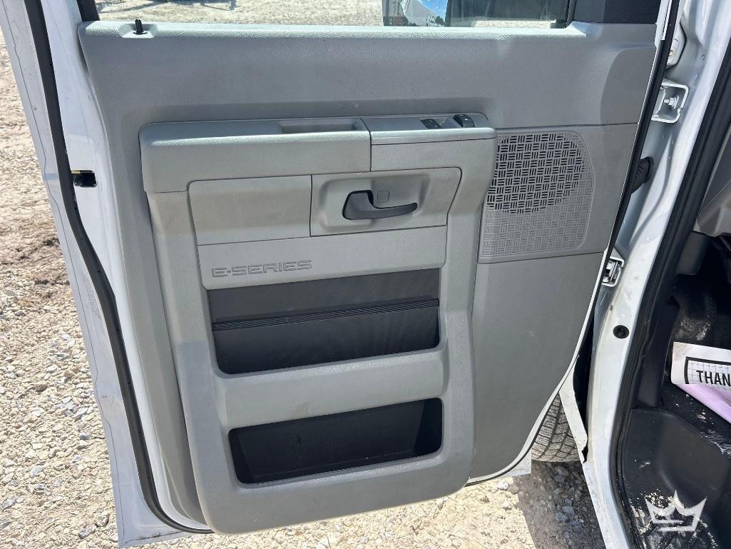 2019 Ford E350