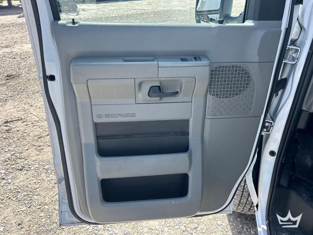 2019 Ford E350
