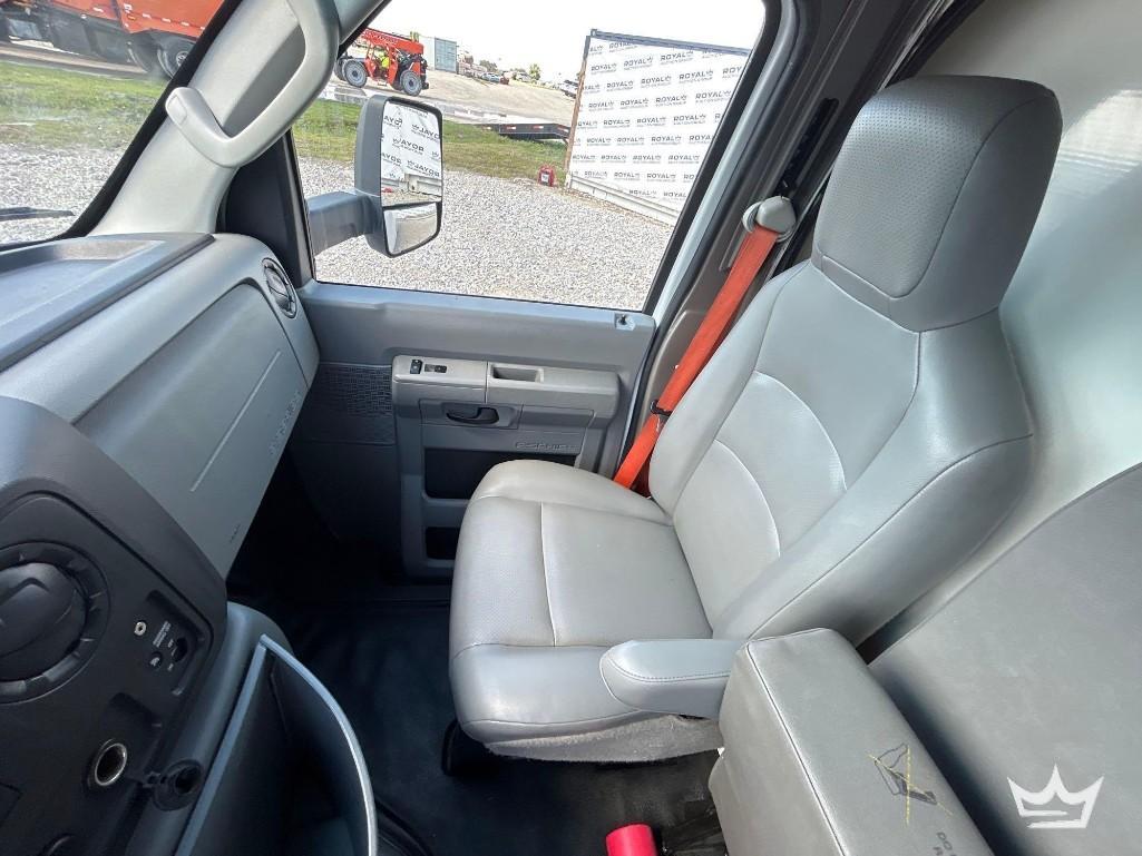 2019 Ford E350