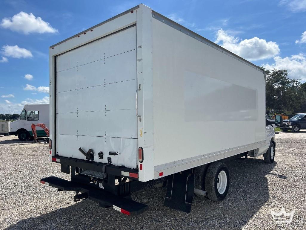 2019 Ford E350