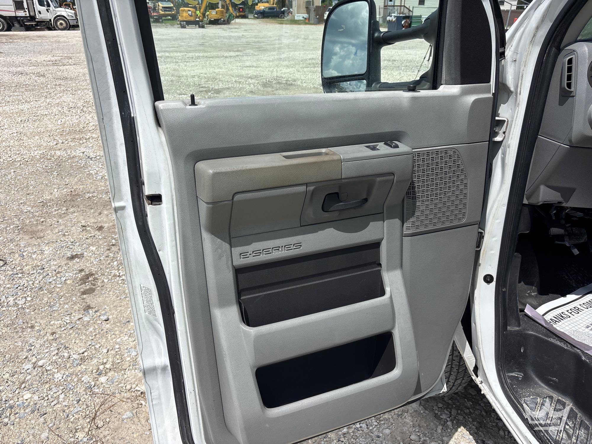 2014 Ford E450