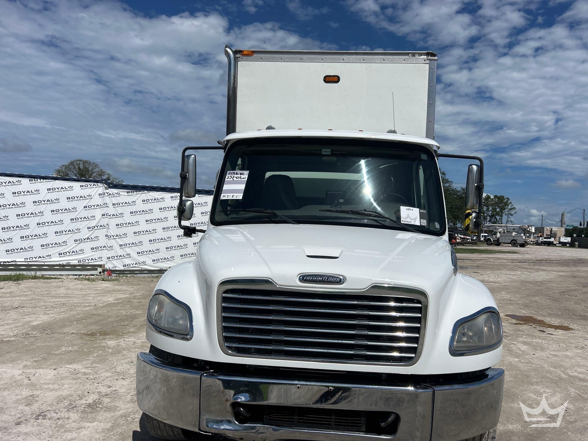 2016 Freightliner M2 106