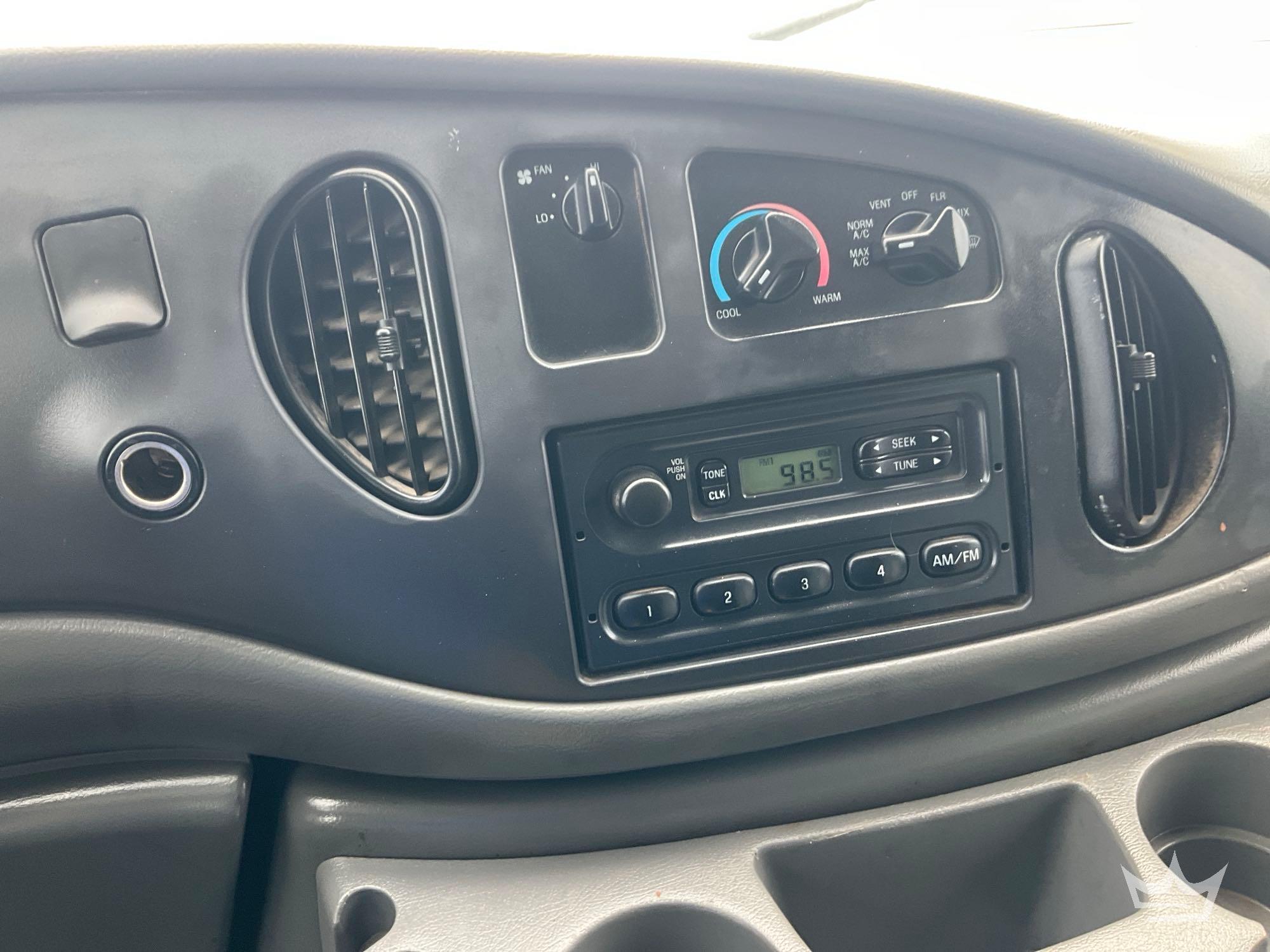 2004 Ford E450