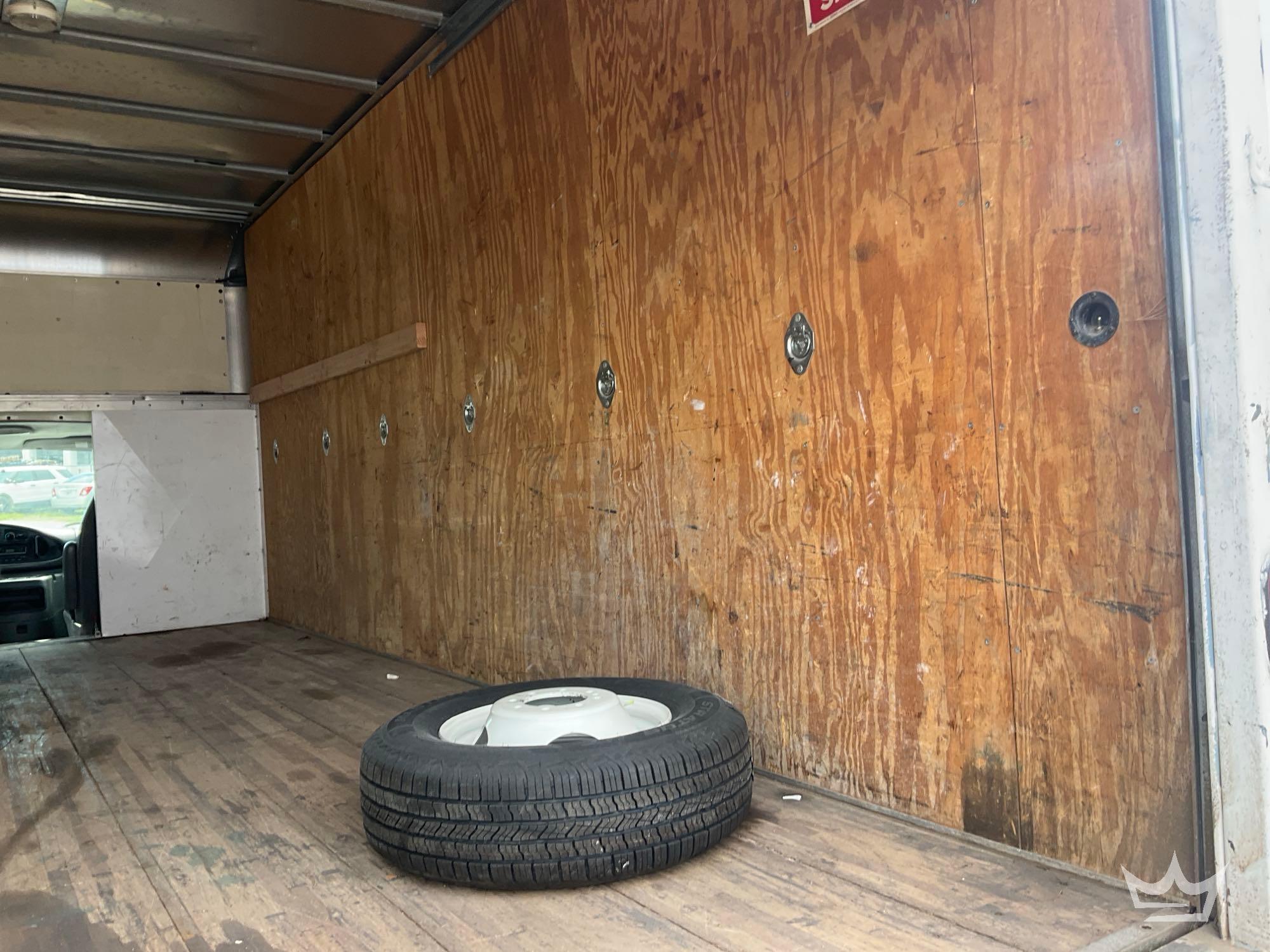 2004 Ford E450