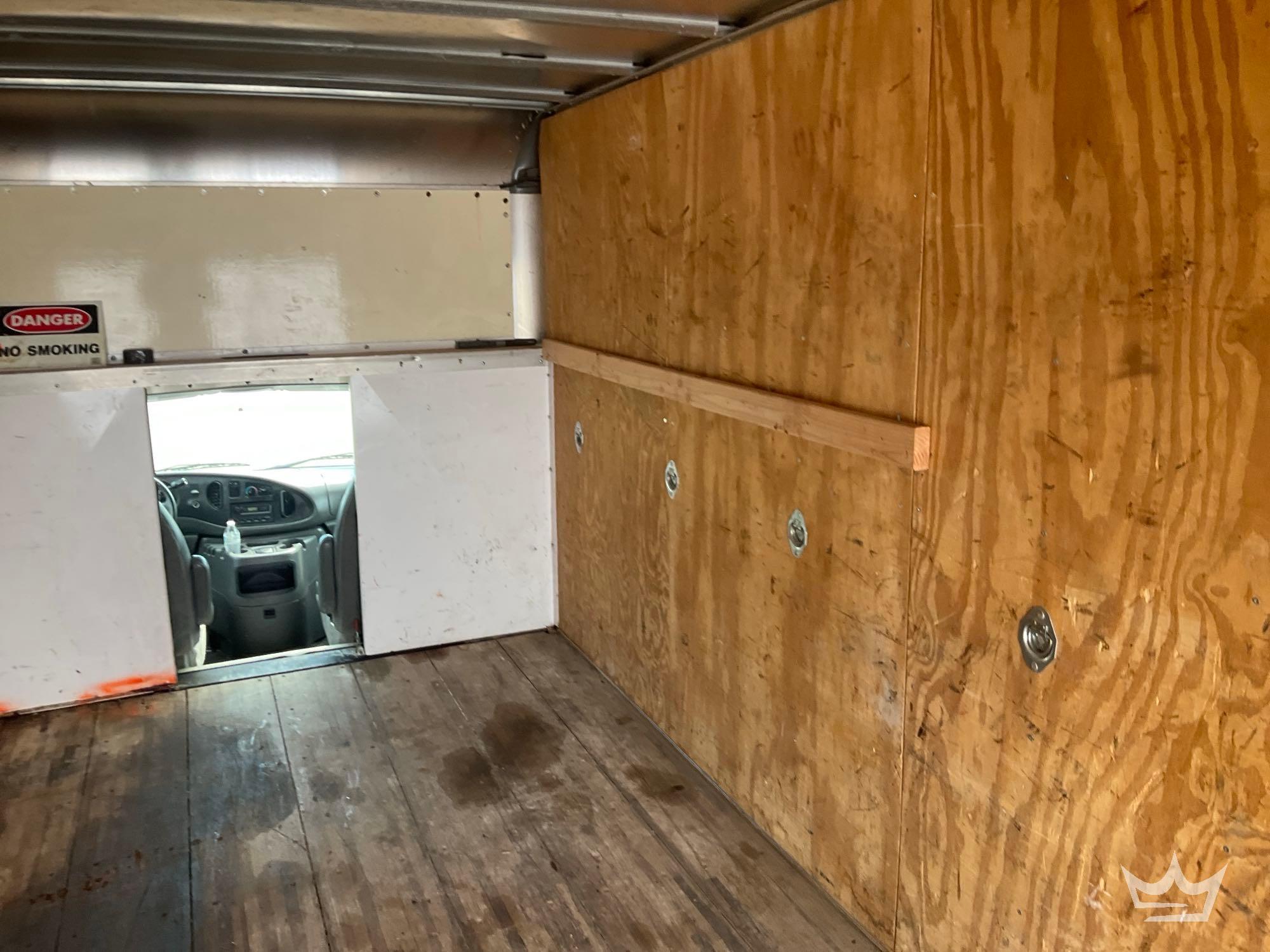 2004 Ford E450