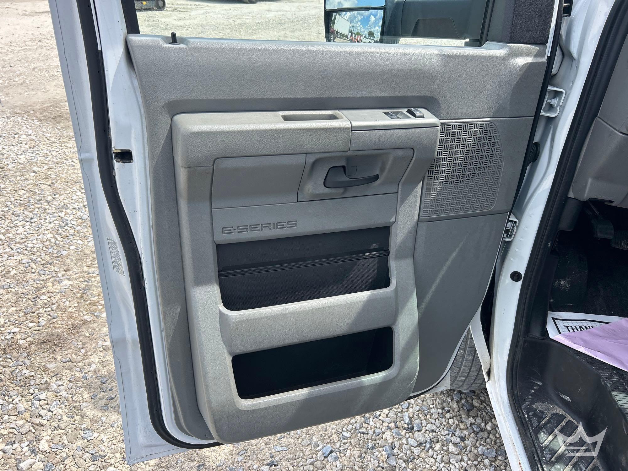 2019 Ford E350