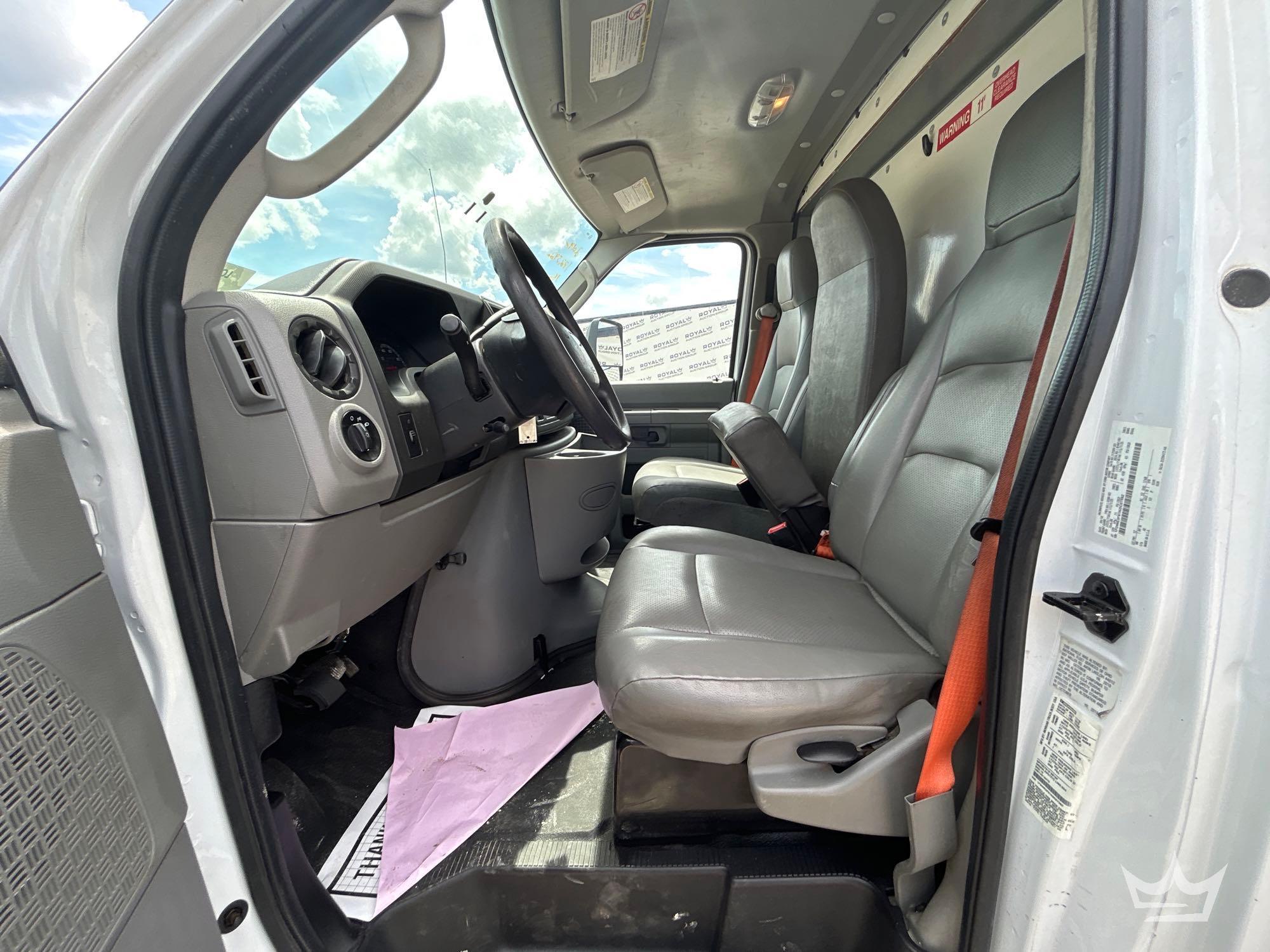 2019 Ford E350