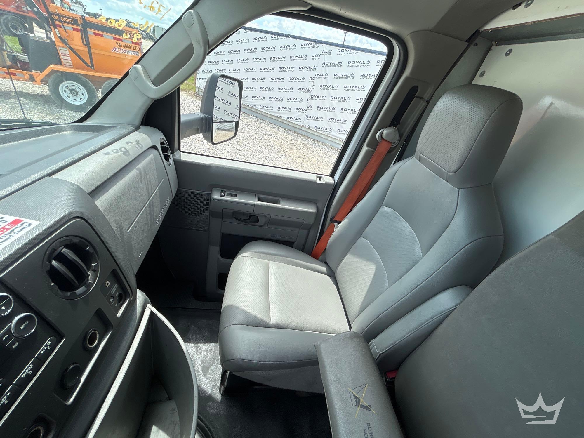 2019 Ford E350