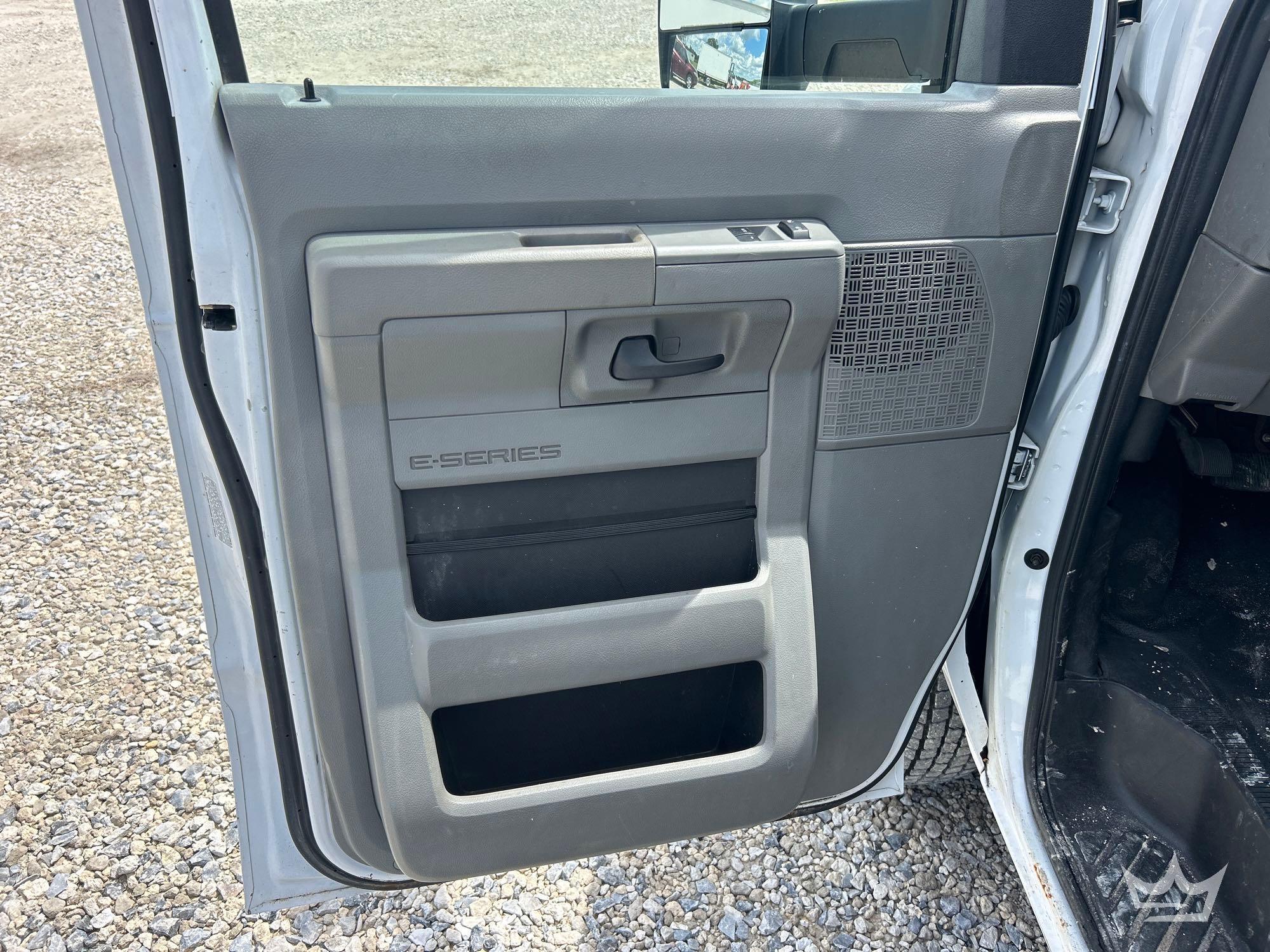 2019 Ford E350