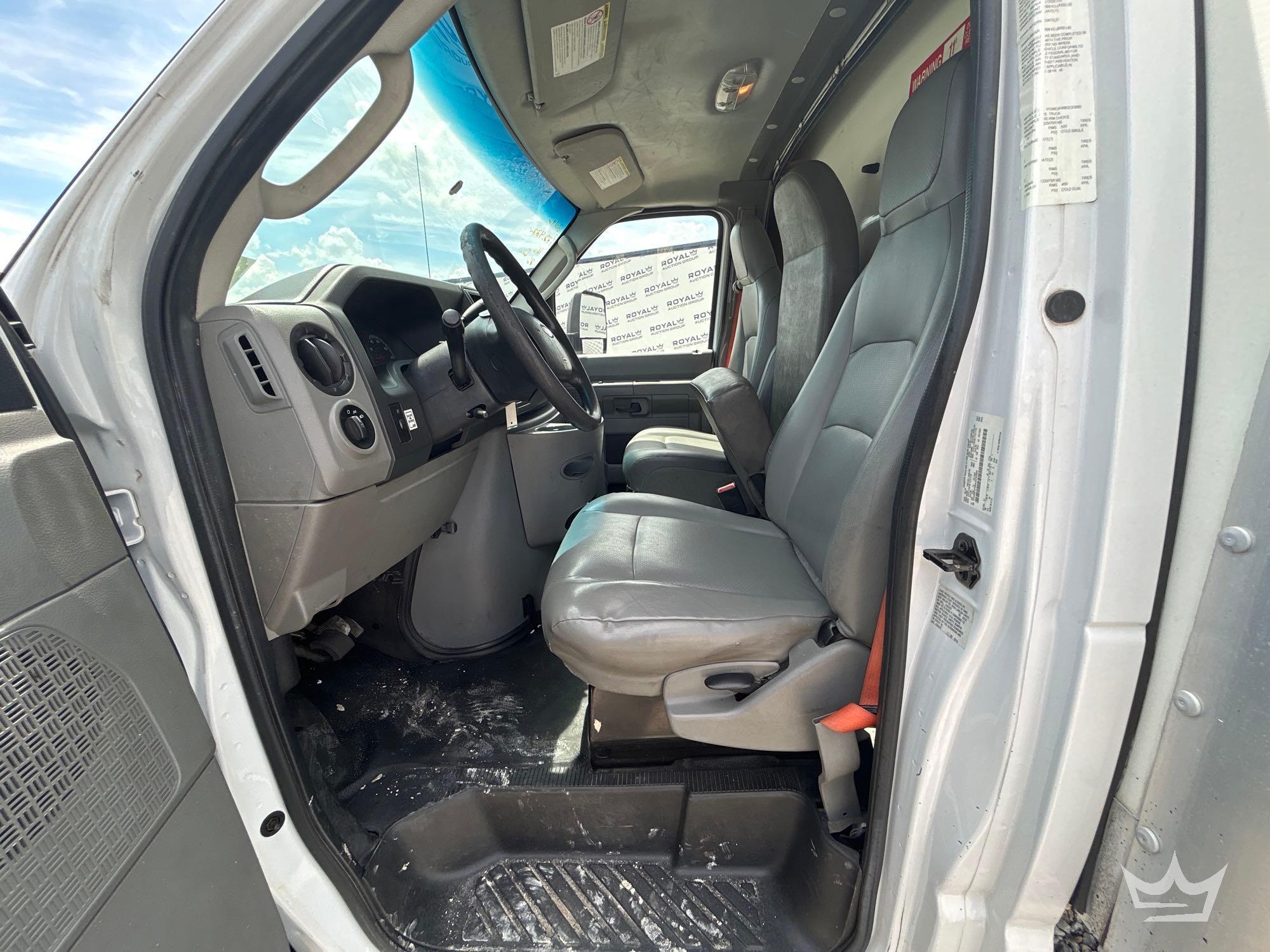 2019 Ford E350