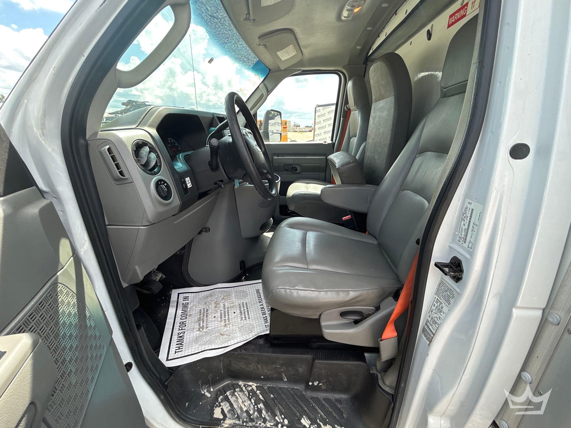 2019 Ford E350
