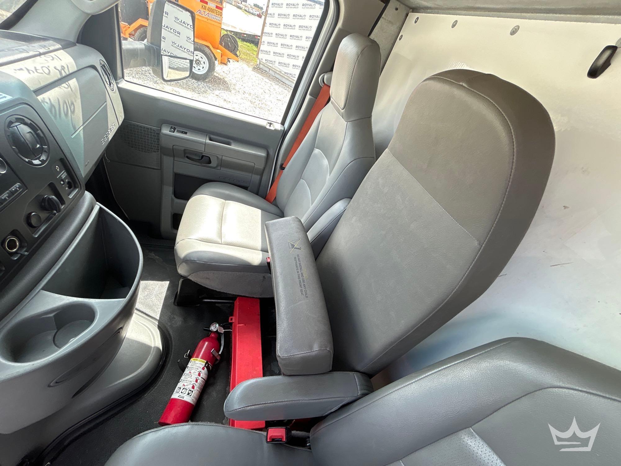 2019 Ford E350