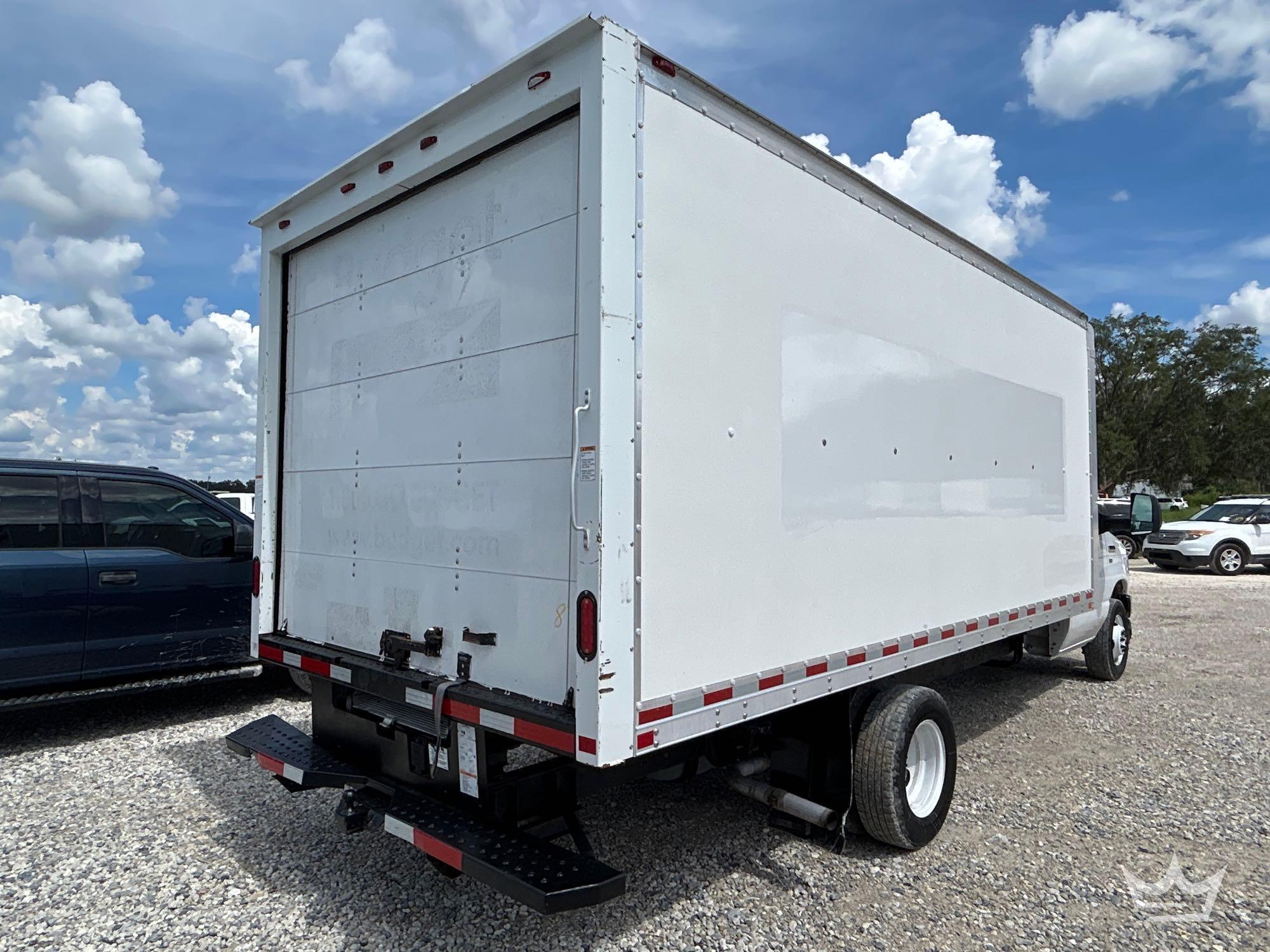 2019 Ford E350