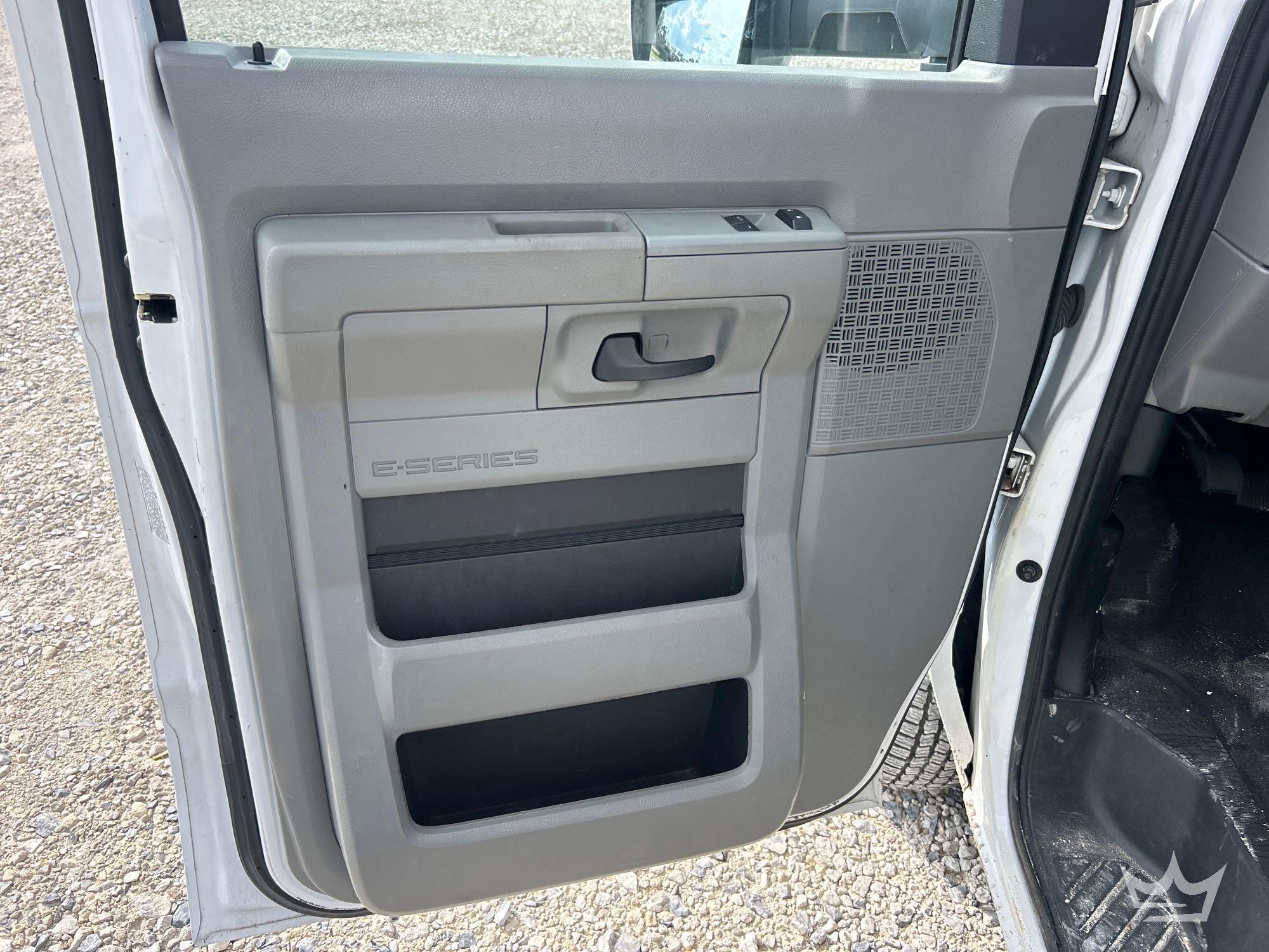 2019 Ford E350