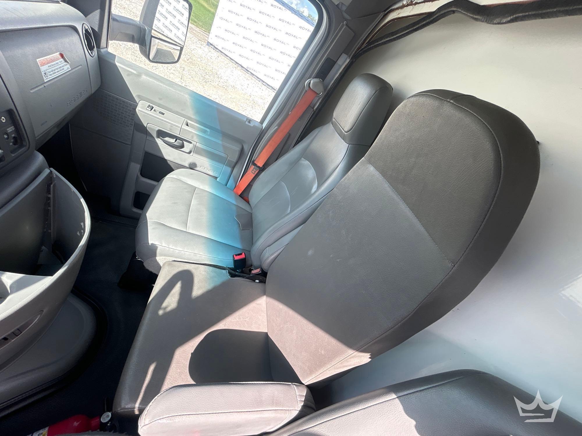 2019 Ford E350