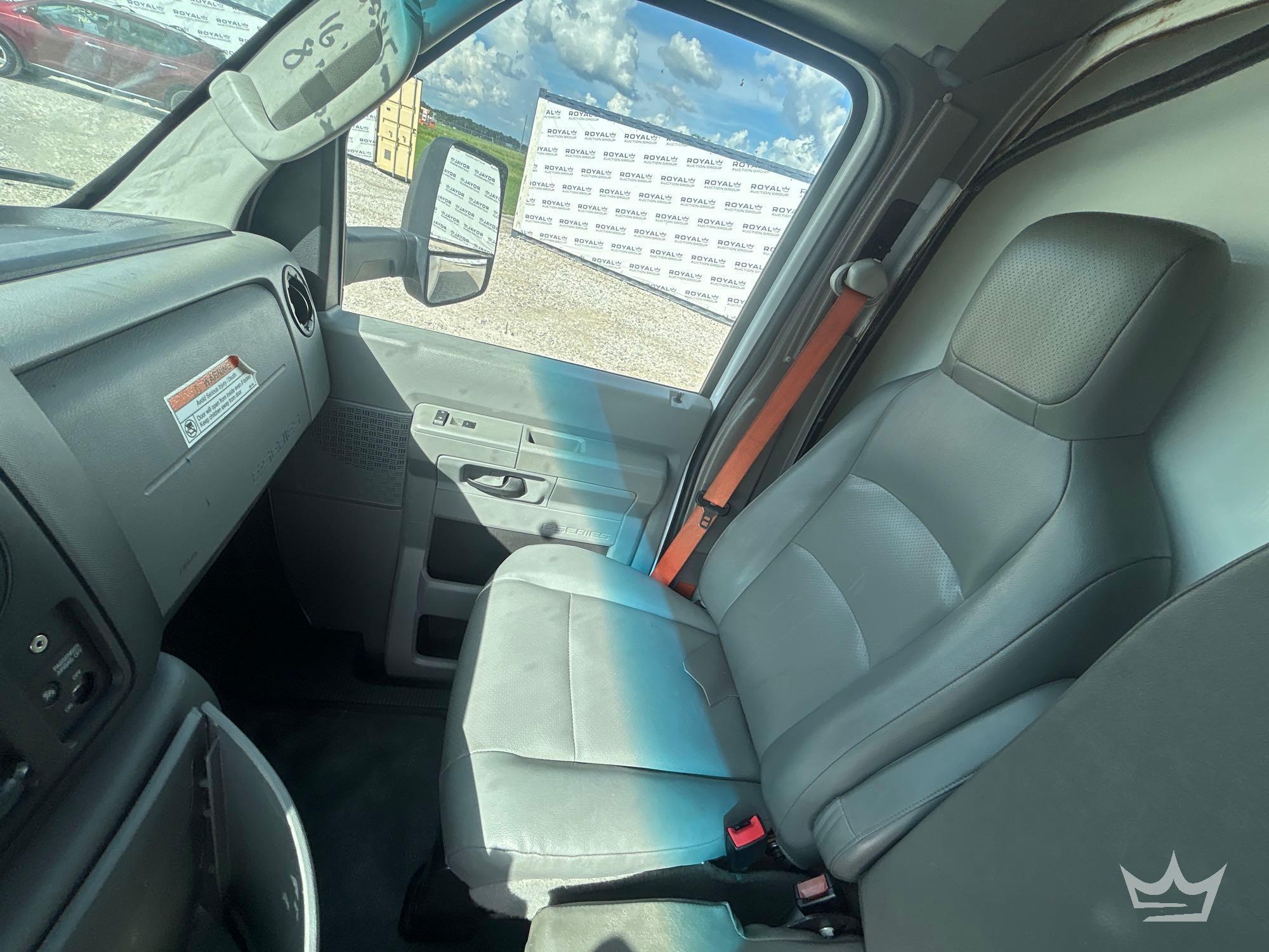 2019 Ford E350