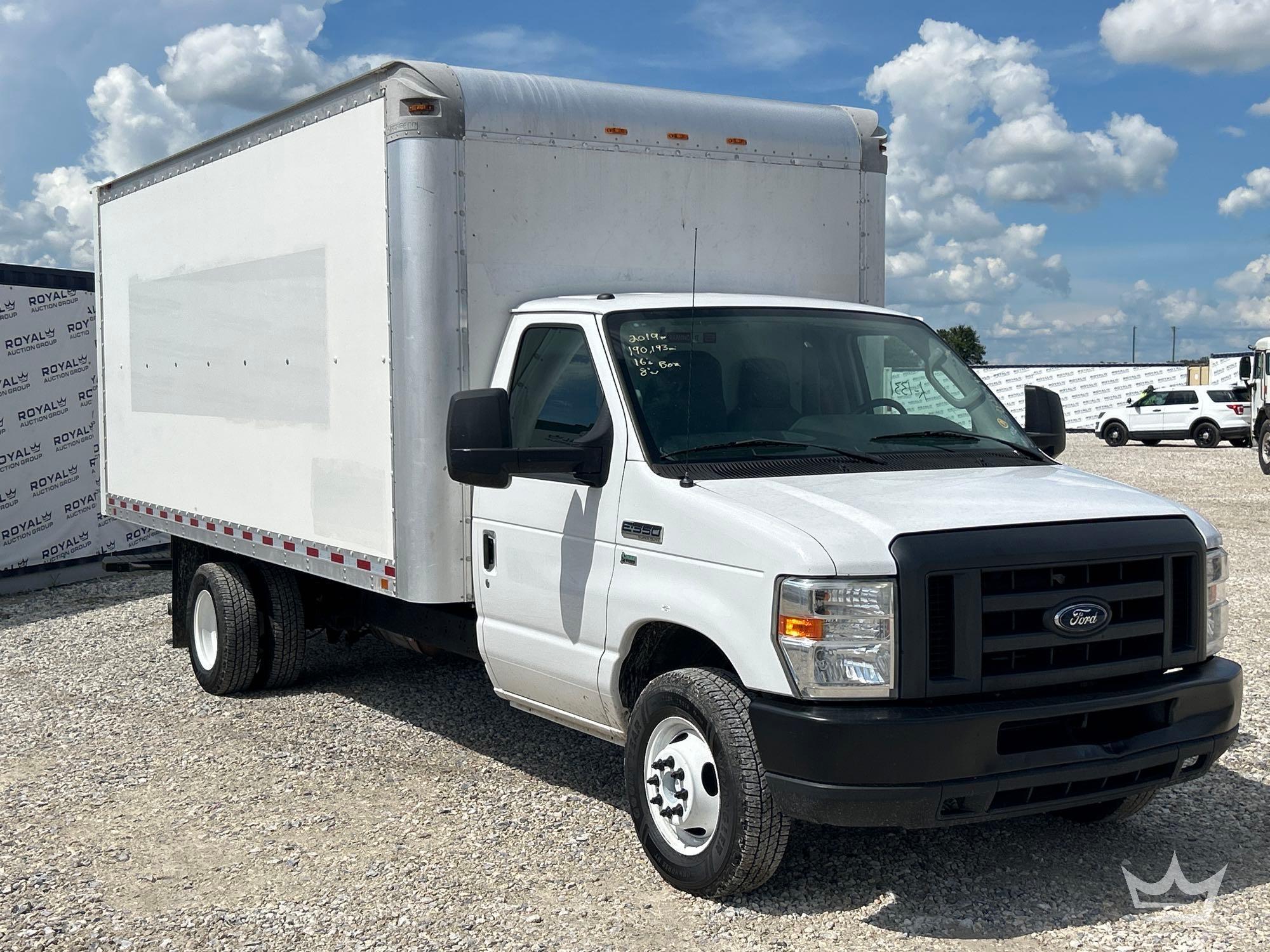 2019 Ford E350