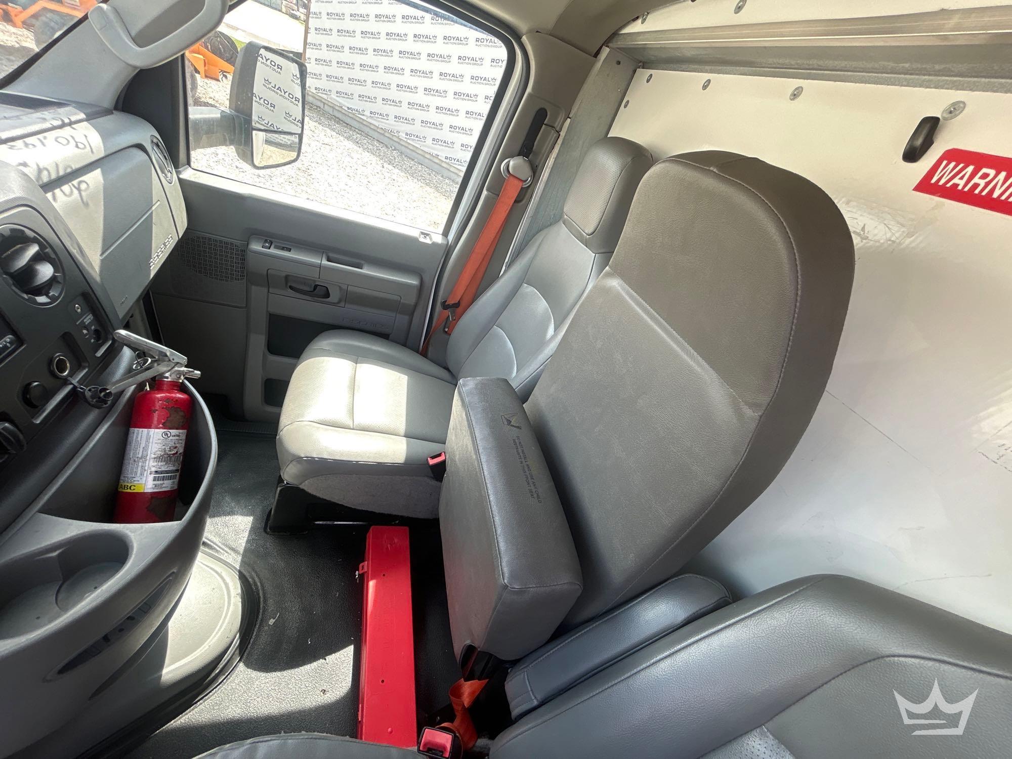 2019 Ford E350