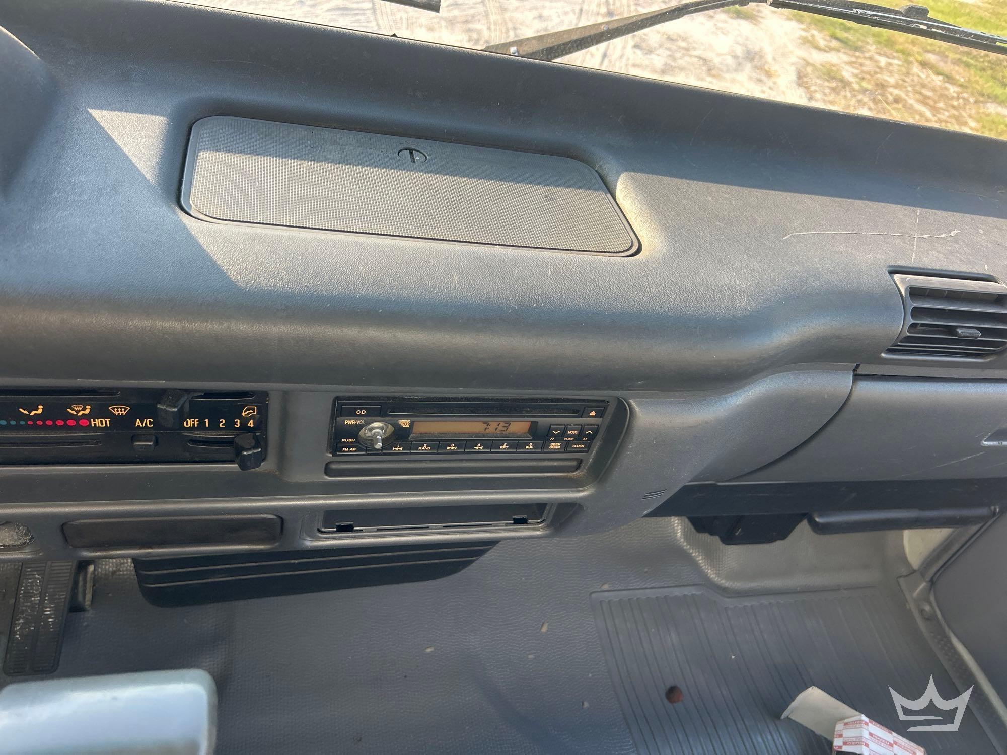2006 Isuzu NPR
