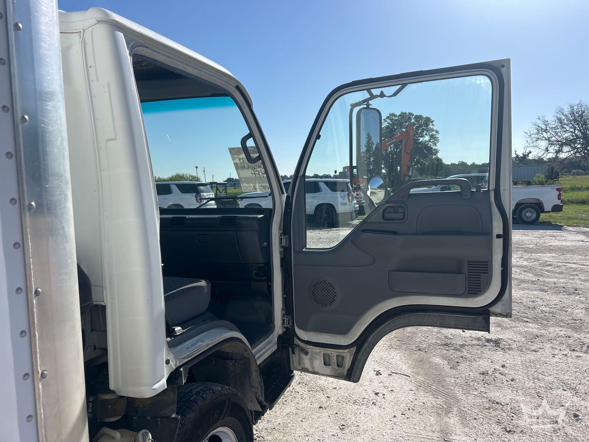 2006 Isuzu NPR