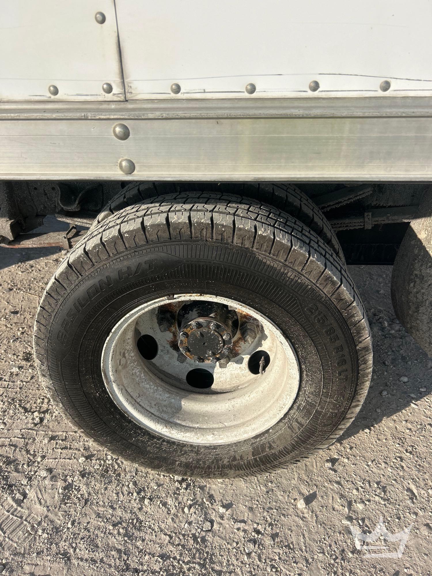 2006 Isuzu NPR