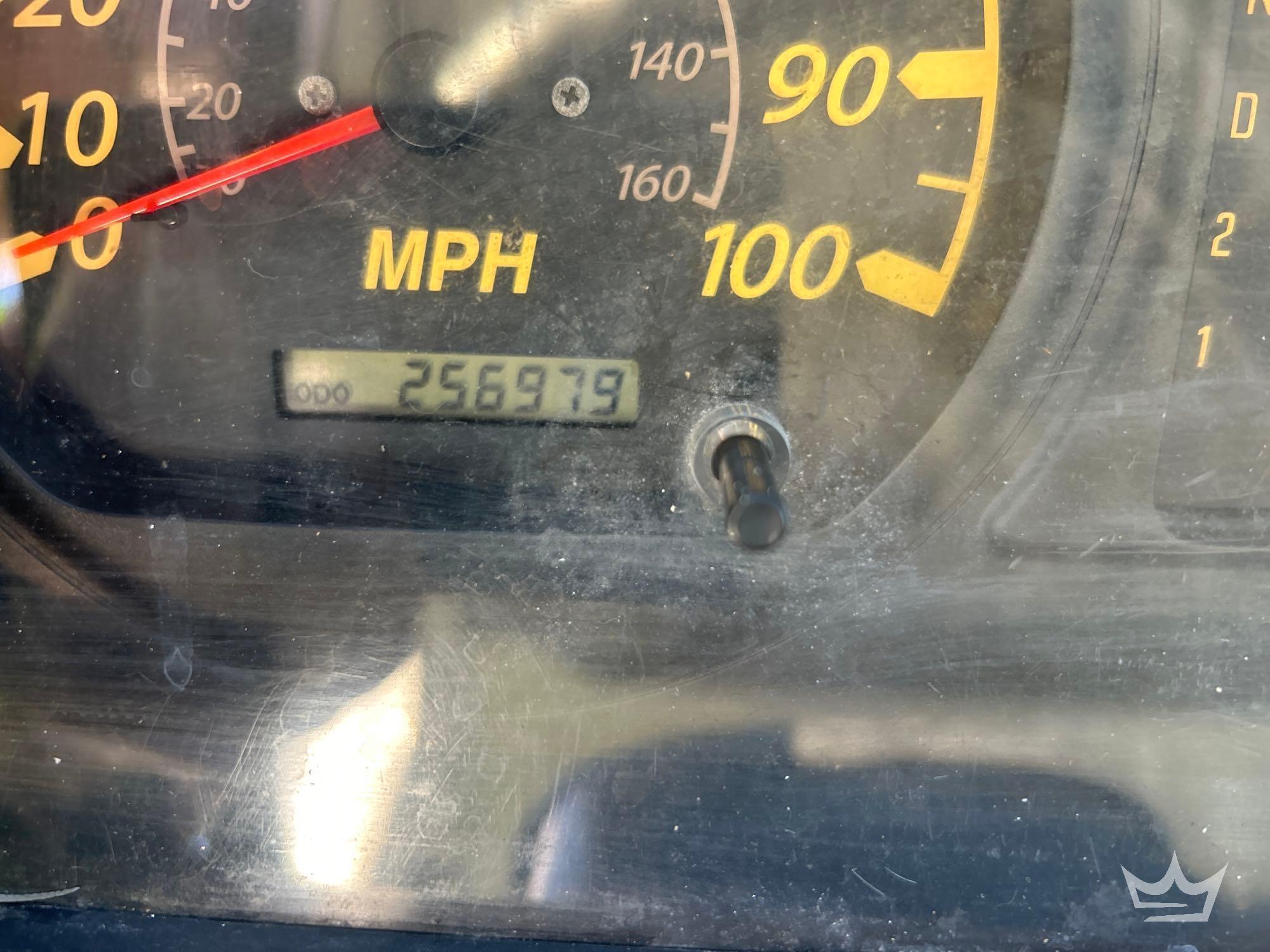 2006 Isuzu NPR