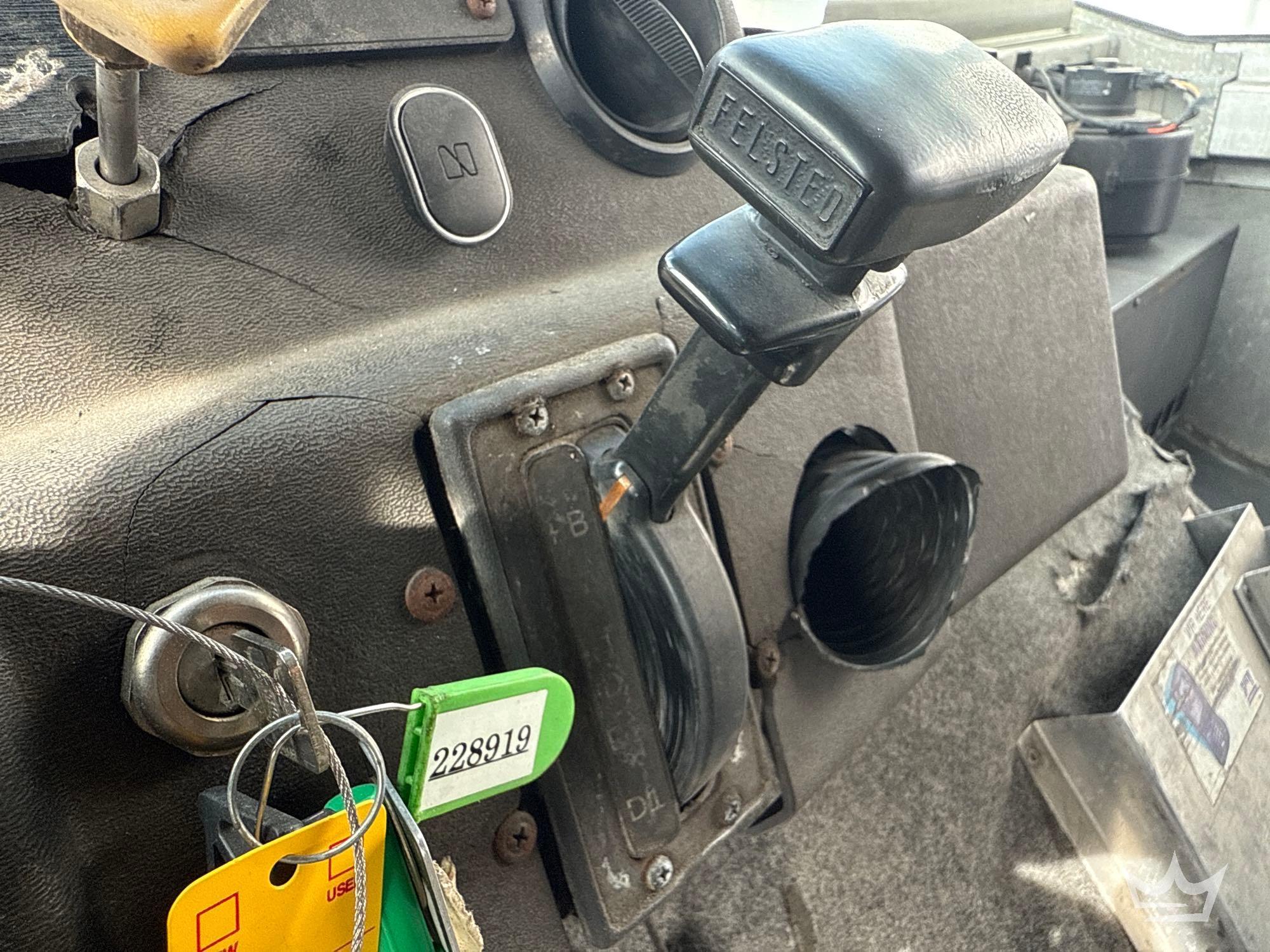 2000 Freightliner MT45