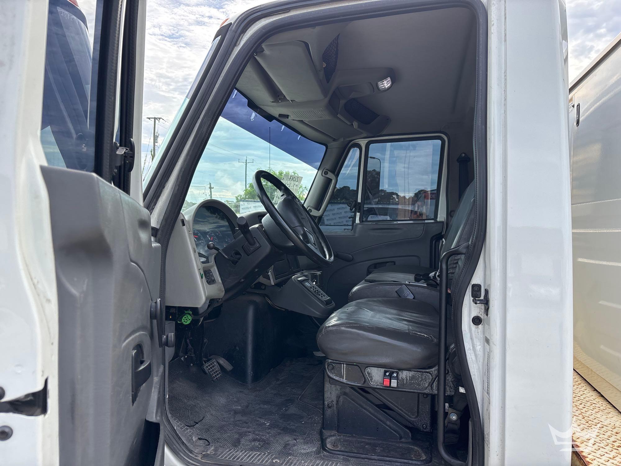 2018 International DURASTAR 4300