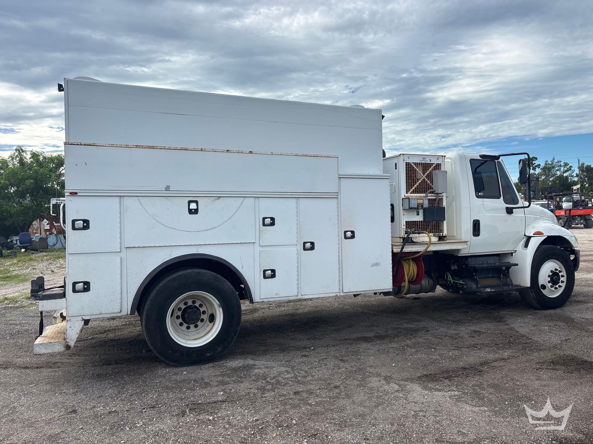 2018 International DURASTAR 4300
