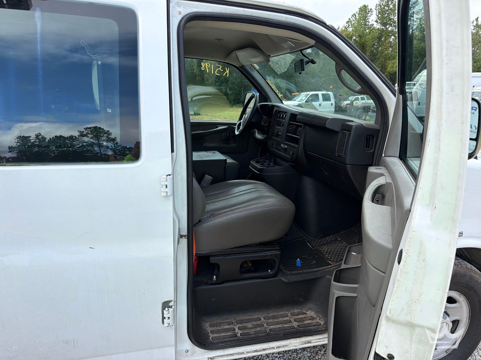 2014 Chevrolet EXPRESS 2500