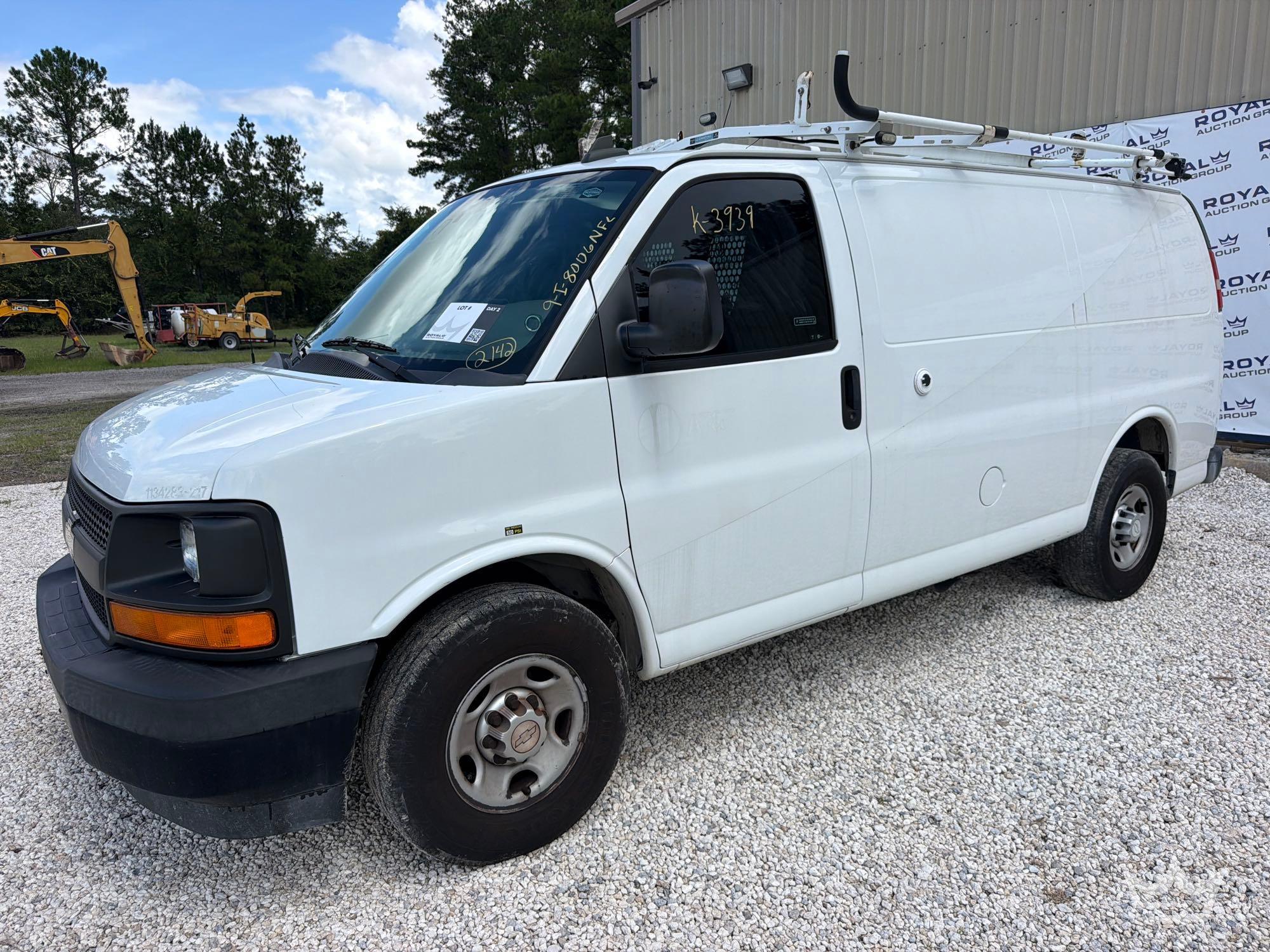 Photo of 2017 Chevrolet Express 2500
