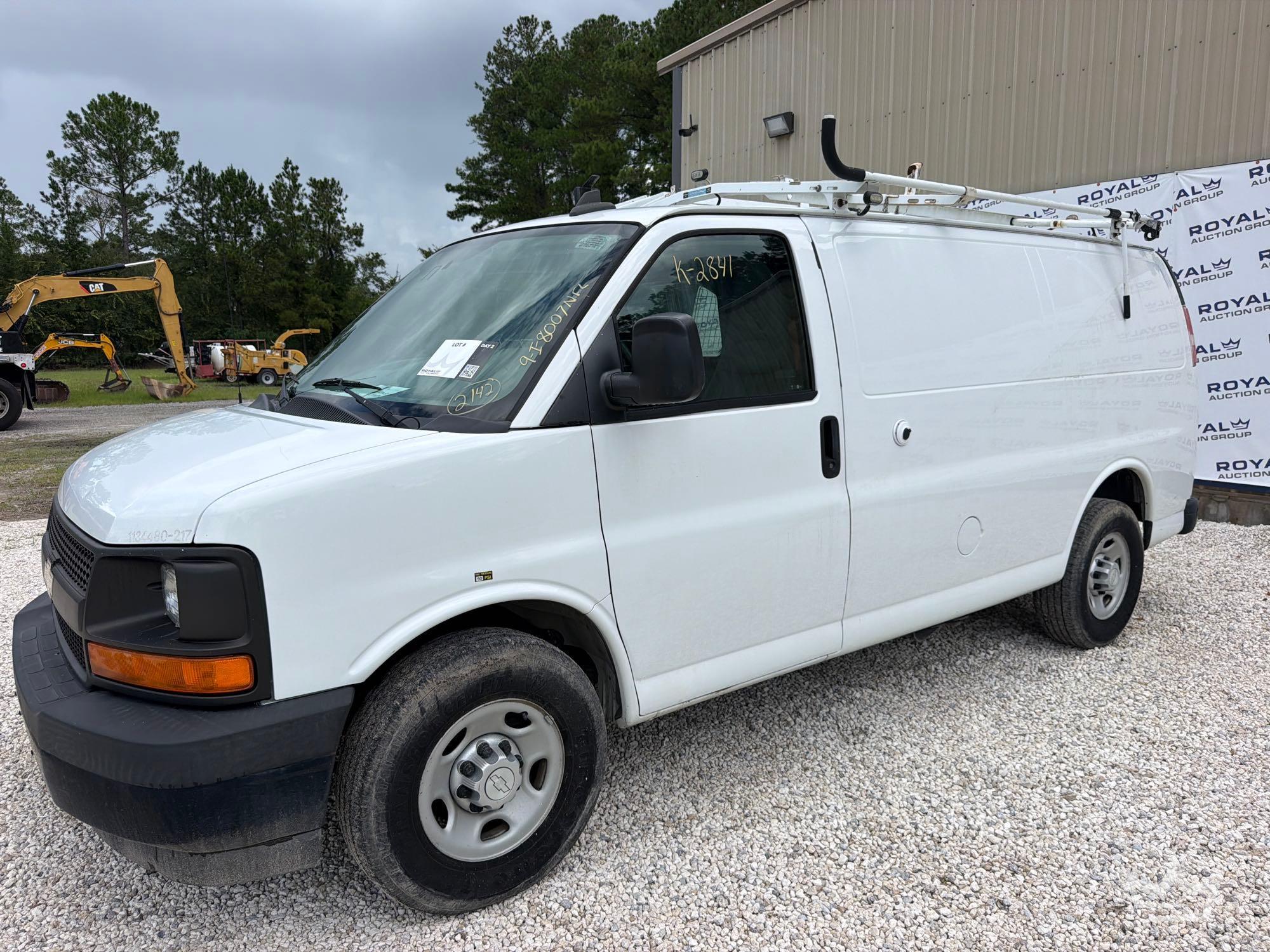 Photo of 2017 Chevrolet Express 2500