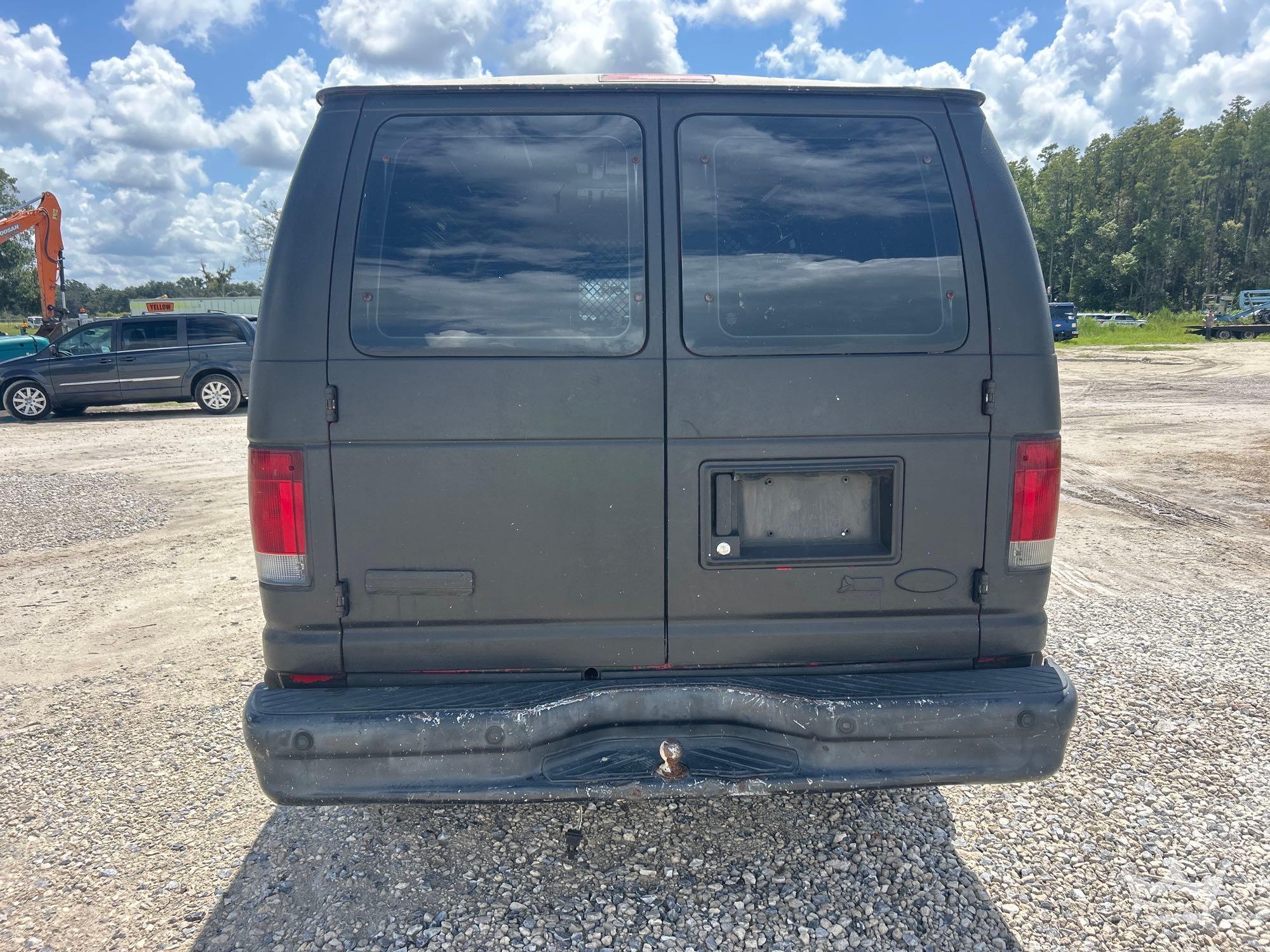 2010 Ford E350
