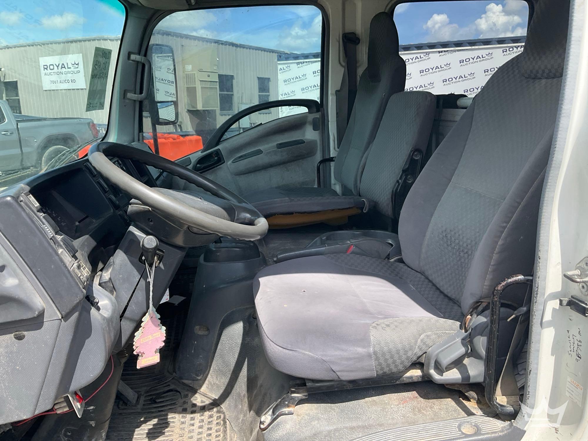 2009 Isuzu NPR HD