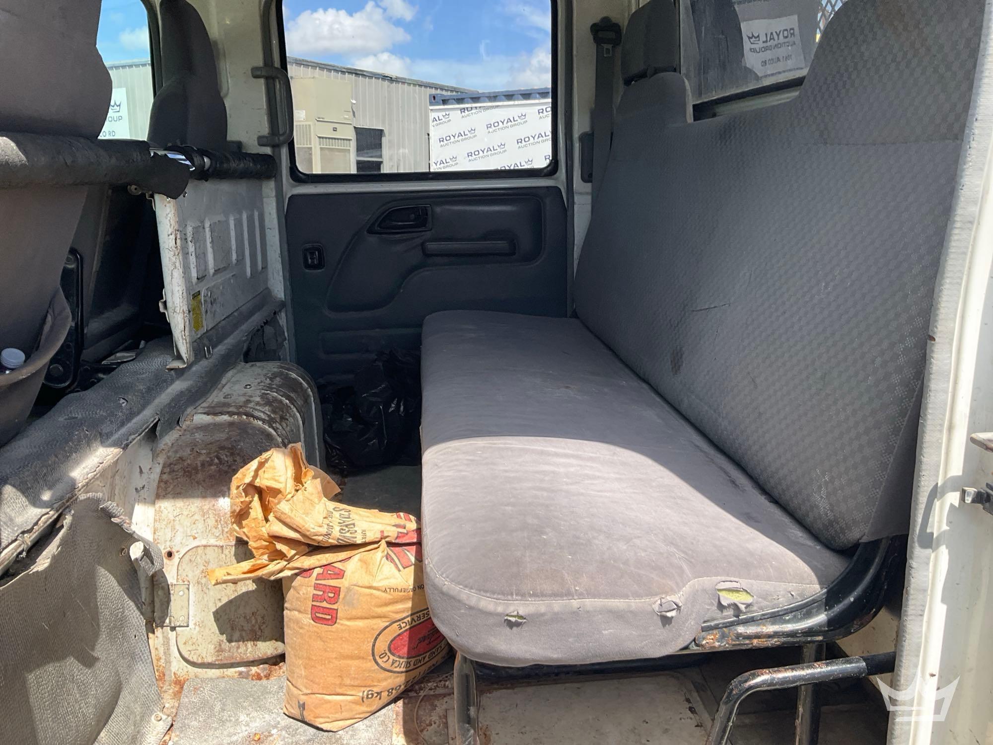 2009 Isuzu NPR HD