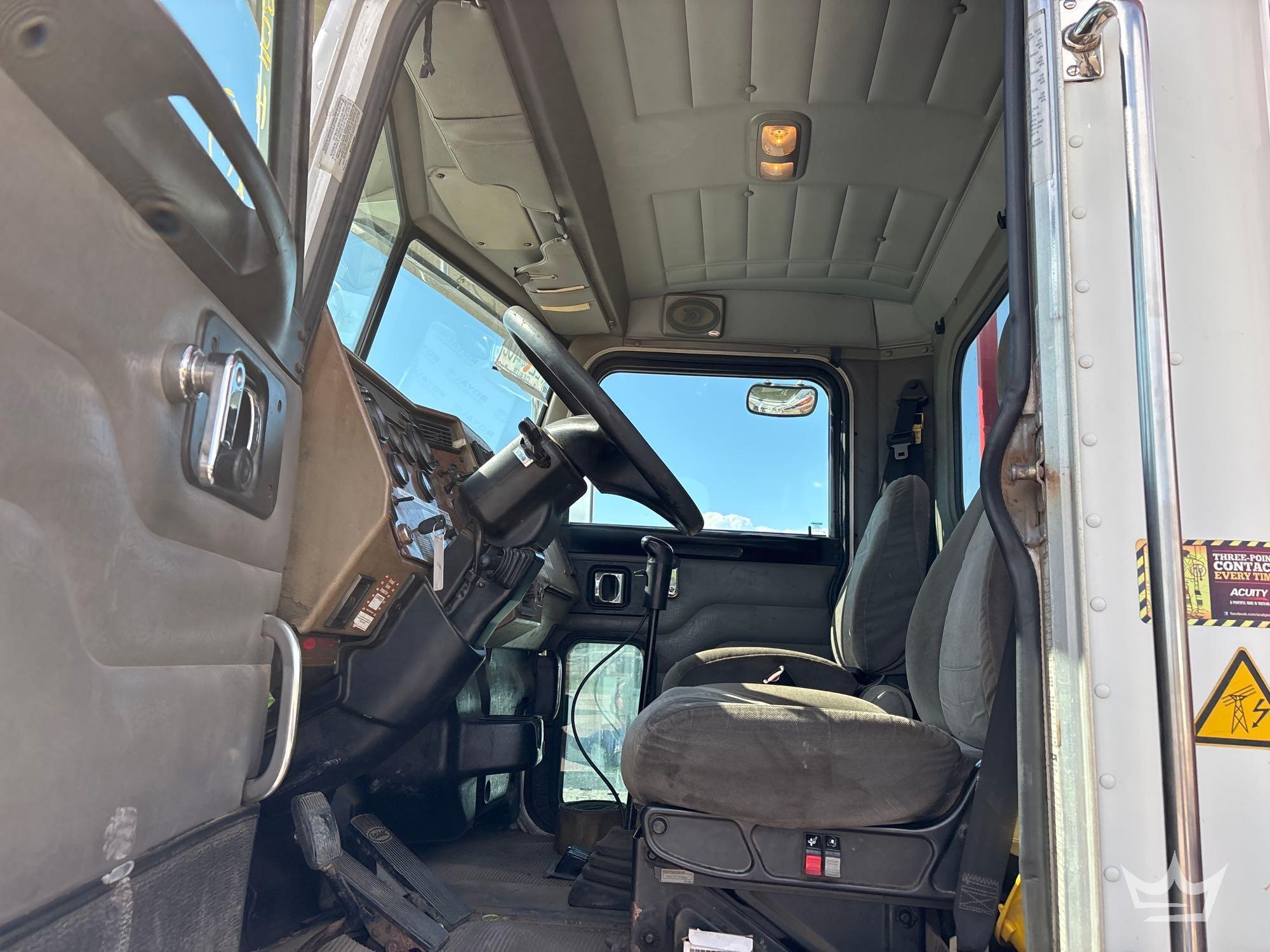 2007 Peterbilt 340