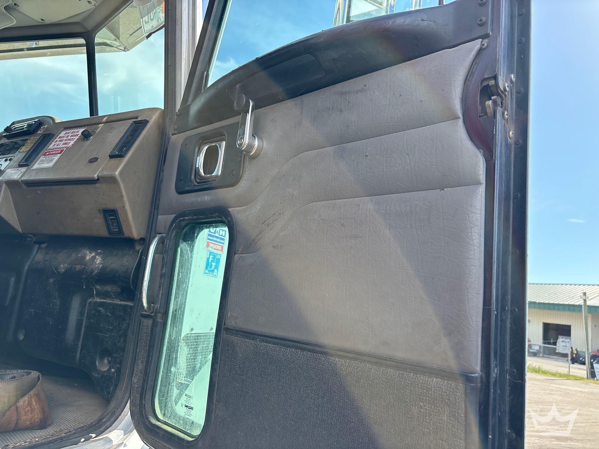 2007 Peterbilt 340