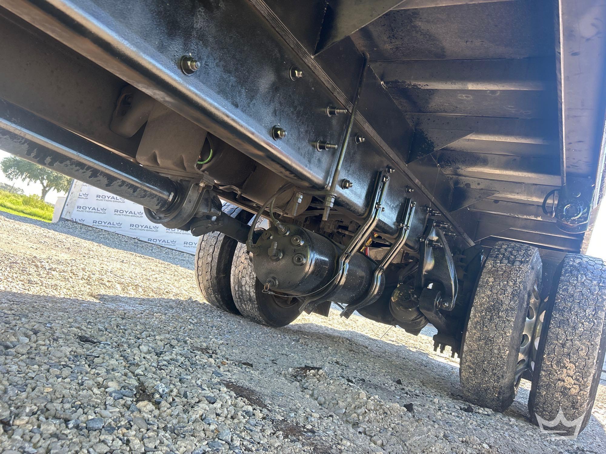2018 Freightliner M2 106