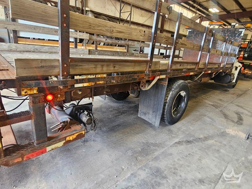 2004 International 4300