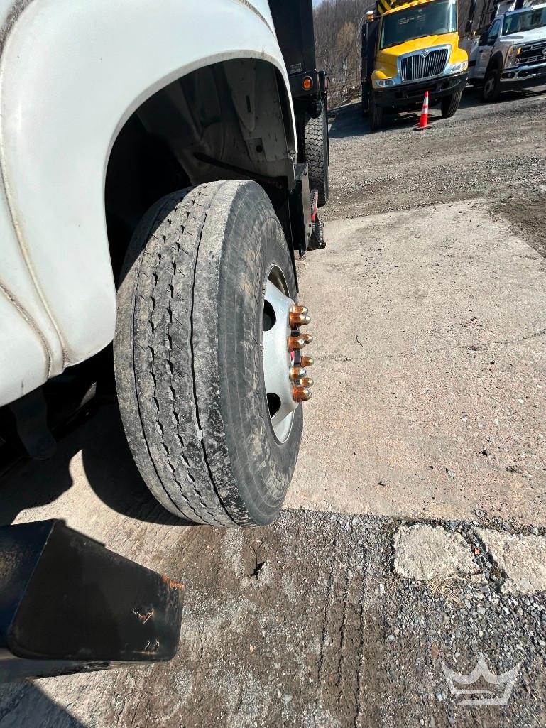 2002 GMC C7500
