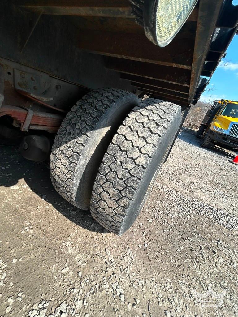 2002 GMC C7500