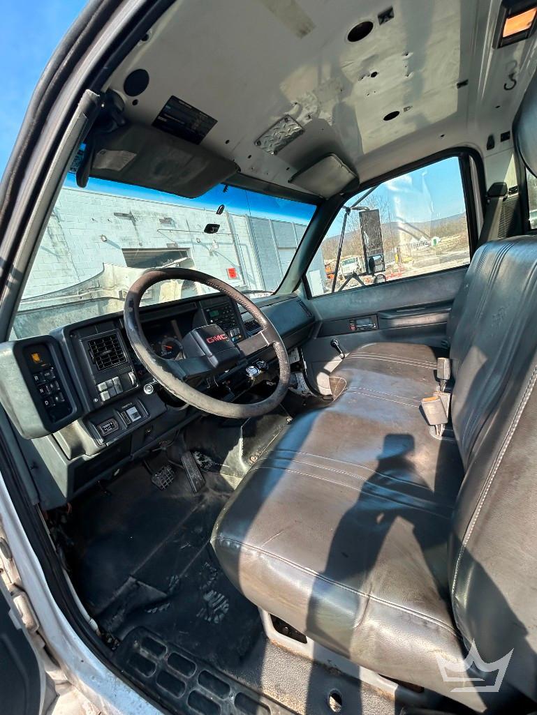 2001 GMC C7500
