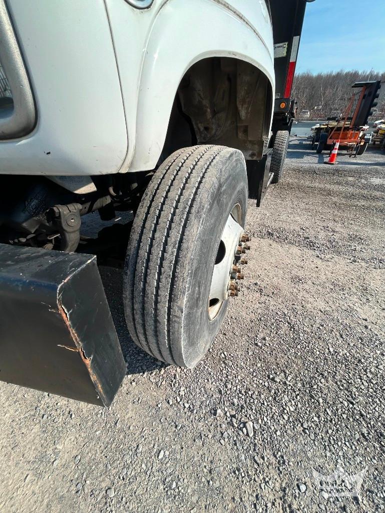 2001 GMC C7500