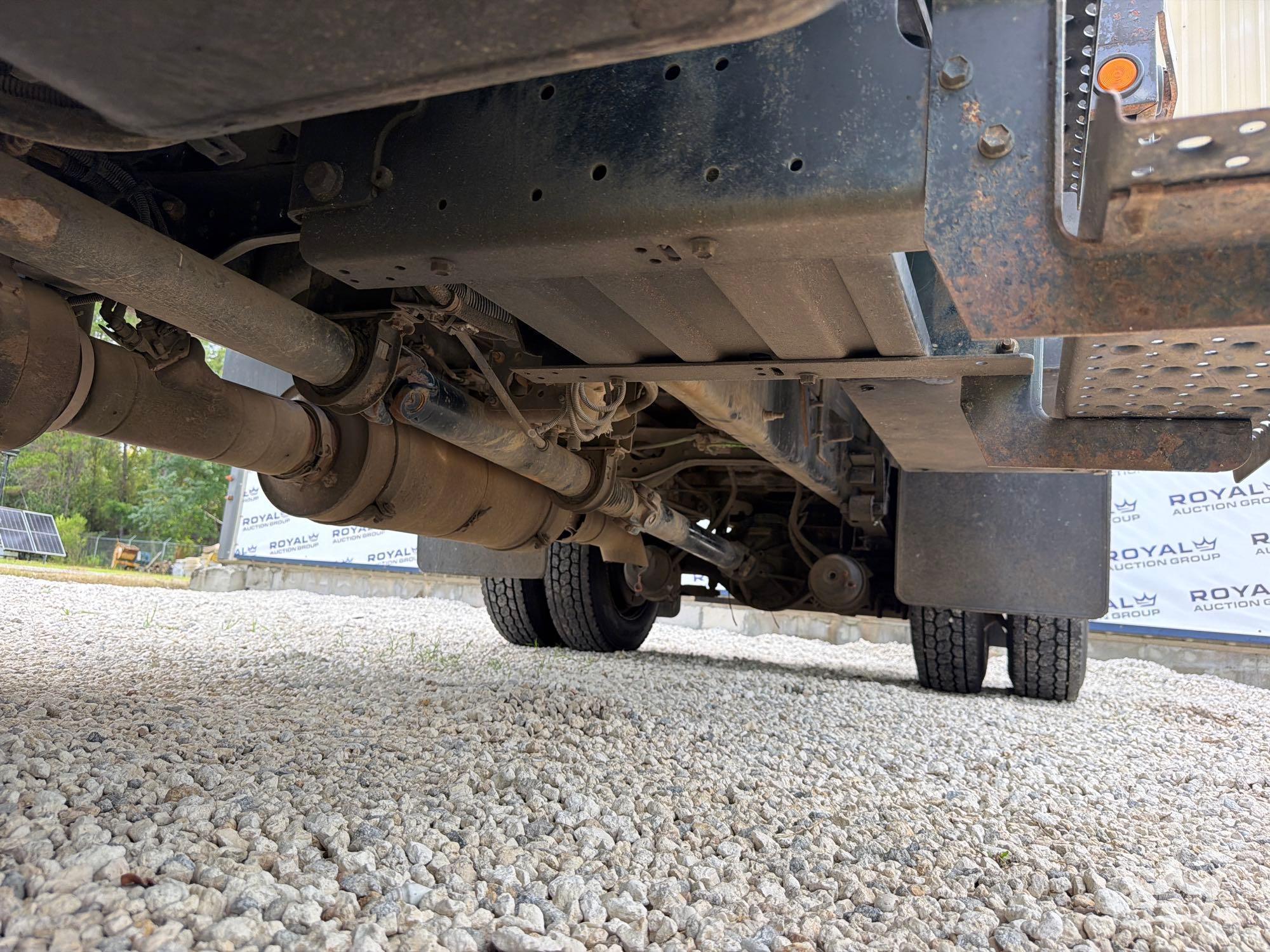 2011 Ford F650