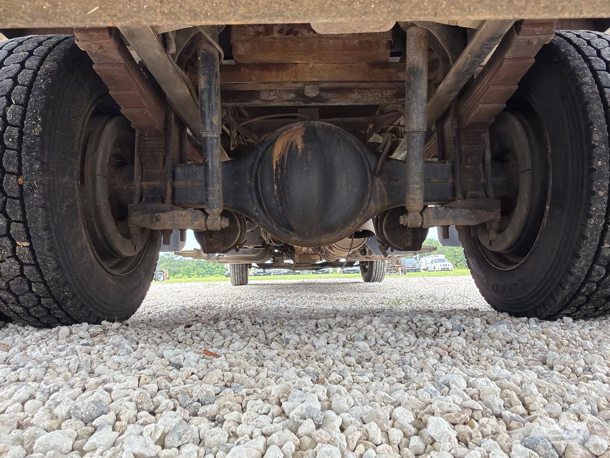2011 Ford F650