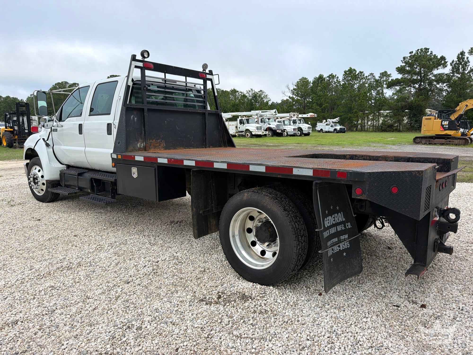 2011 Ford F650