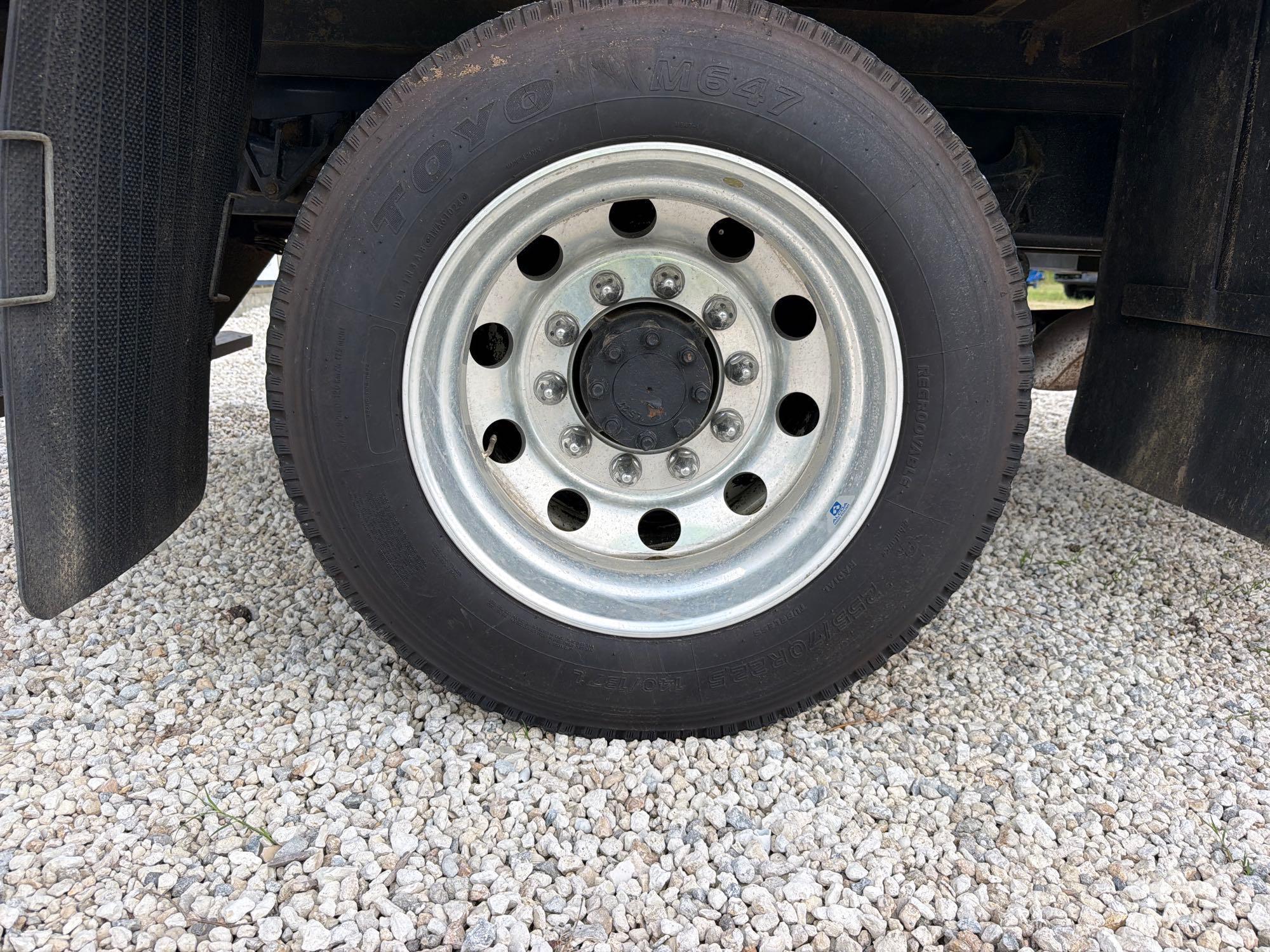 2011 Ford F650